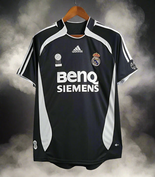 Real Madrid 06-07 Away Retro Shirt