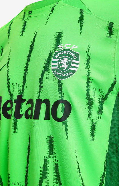 Sporting CP 24-25 3rd Shirt crest