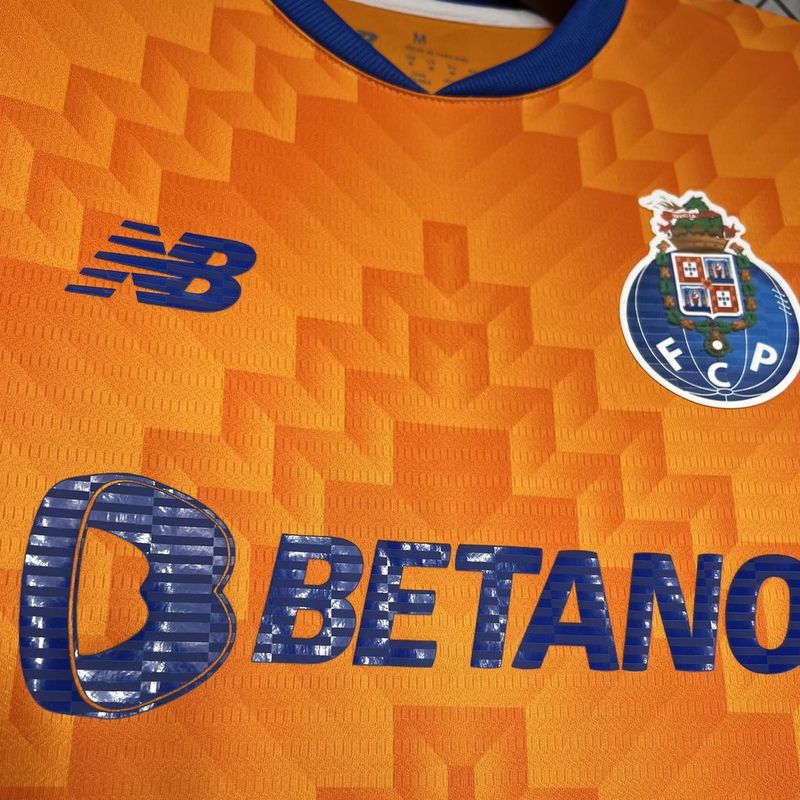 Porto 24-25 Away Shirt sponsor