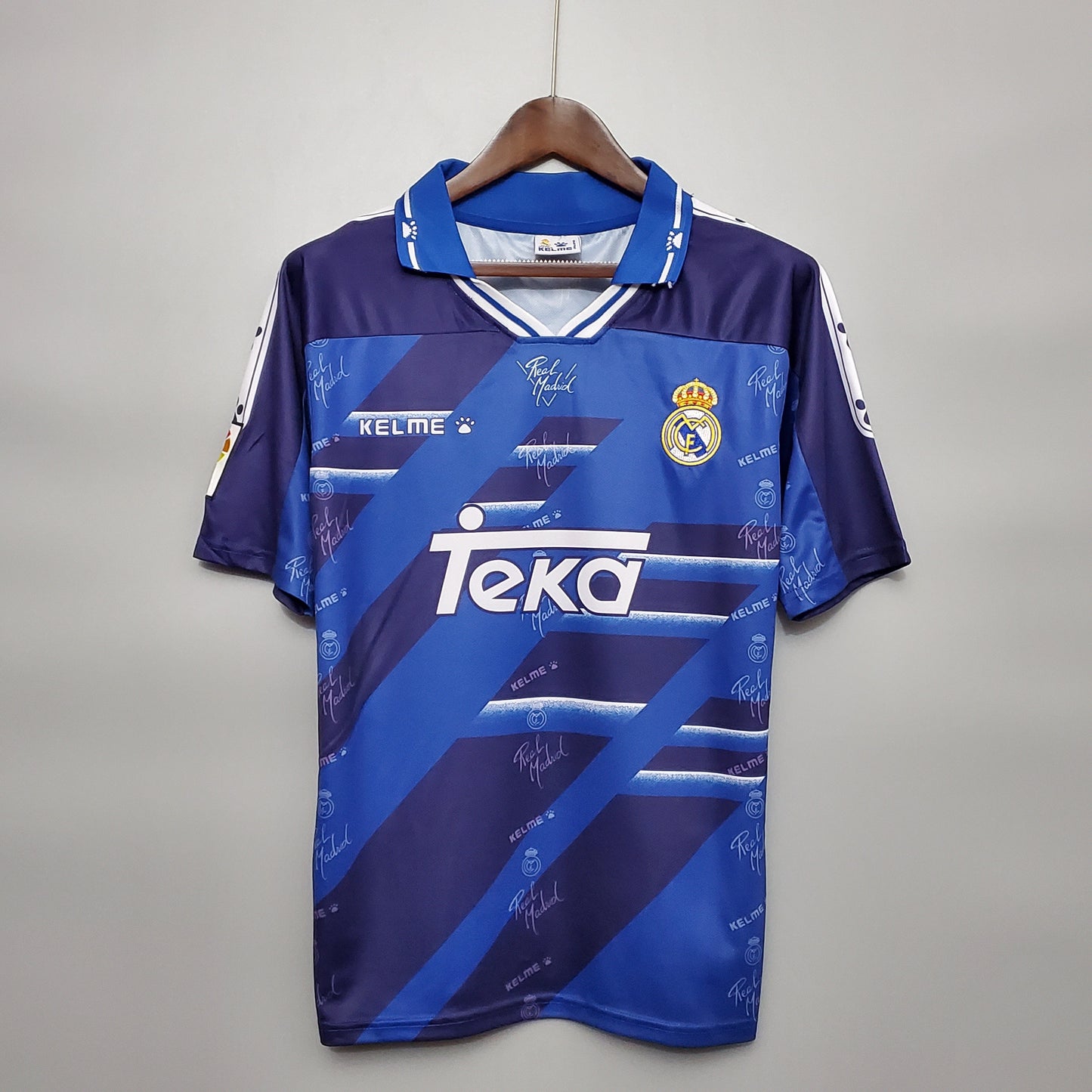 Real Madrid 94-96 Away Retro Shirt