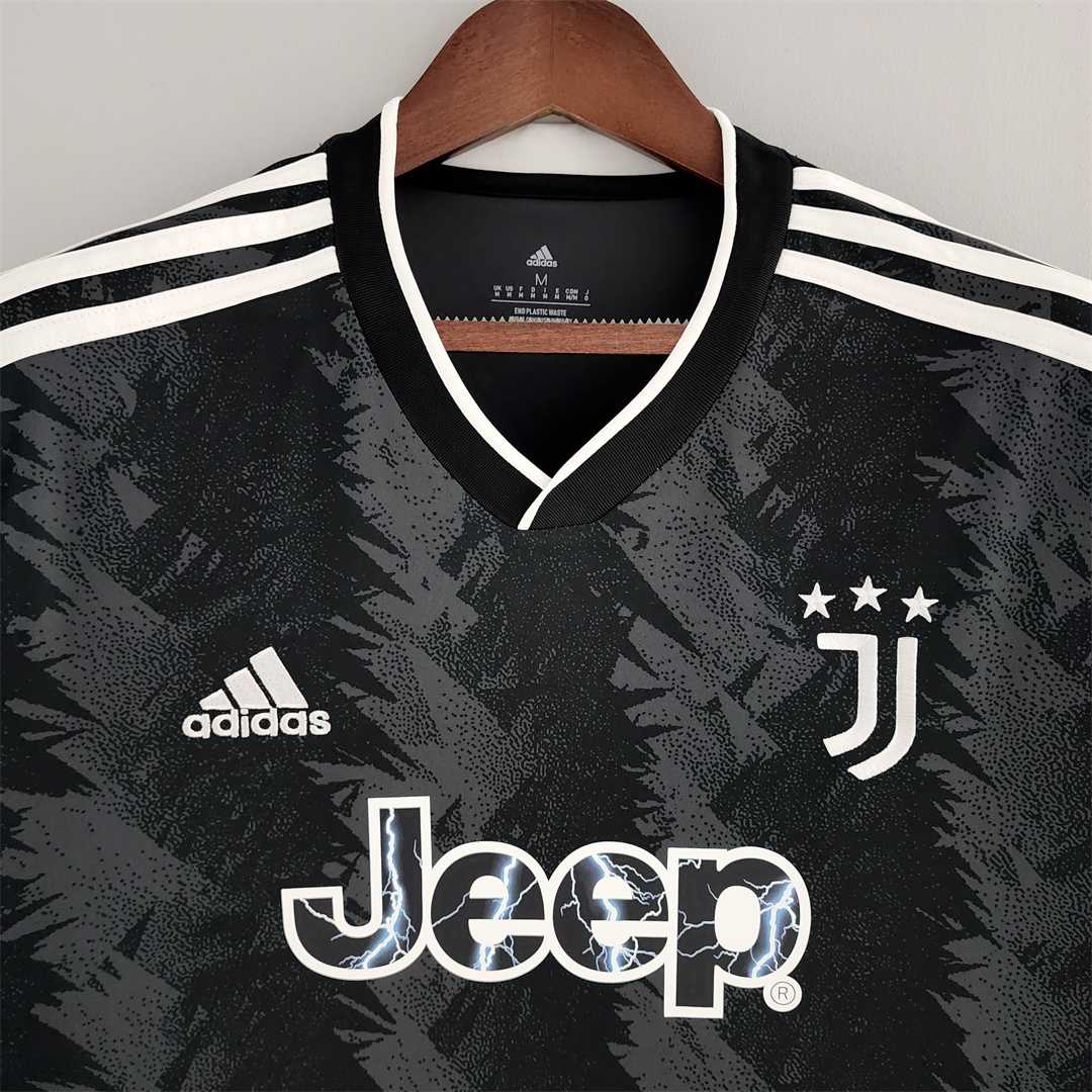 Juventus 22-23 Away Shirt sponsor