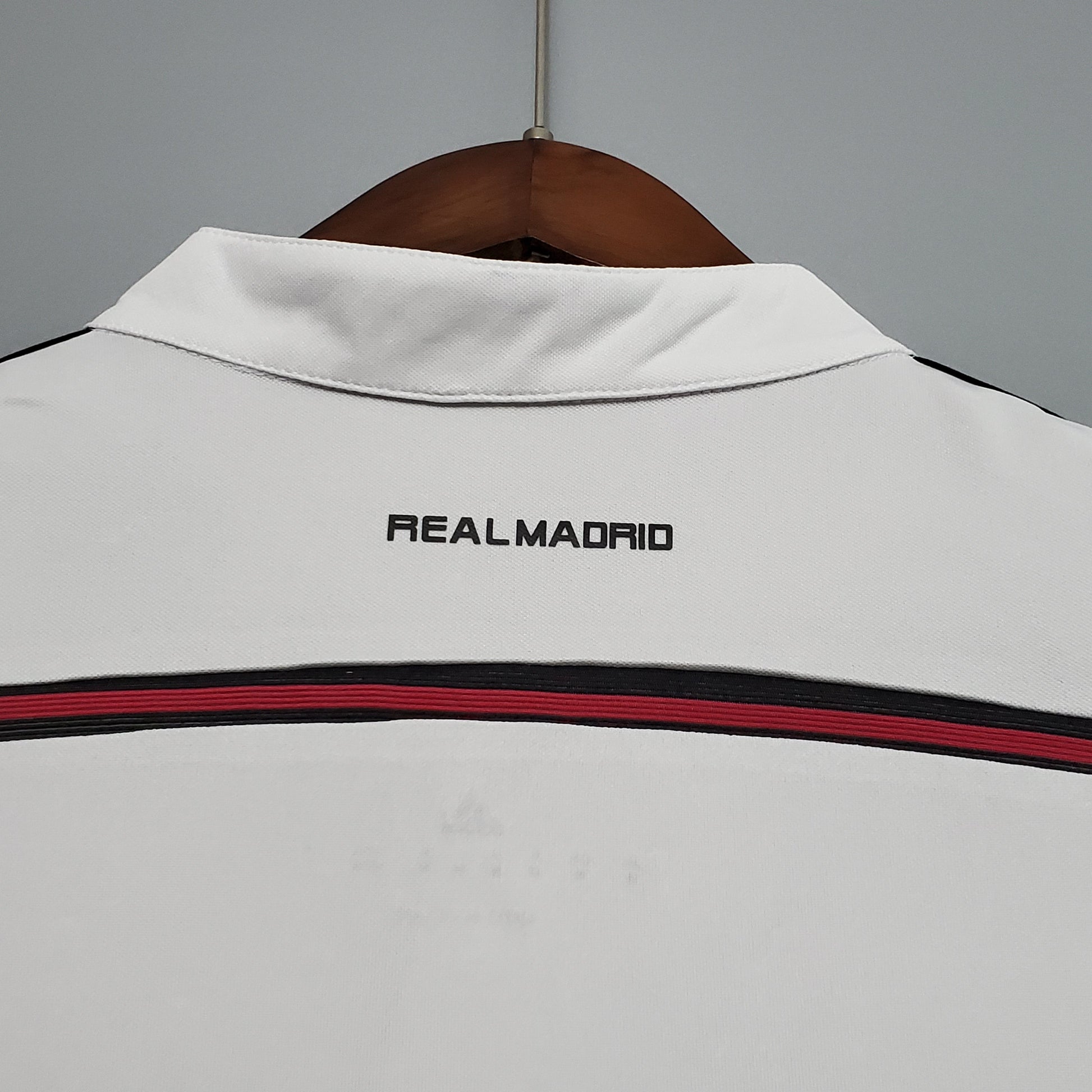 Real Madrid 14-15 Home Retro Shirt collar