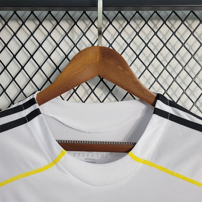 Real Madrid 09-10 Home Retro Shirt collar