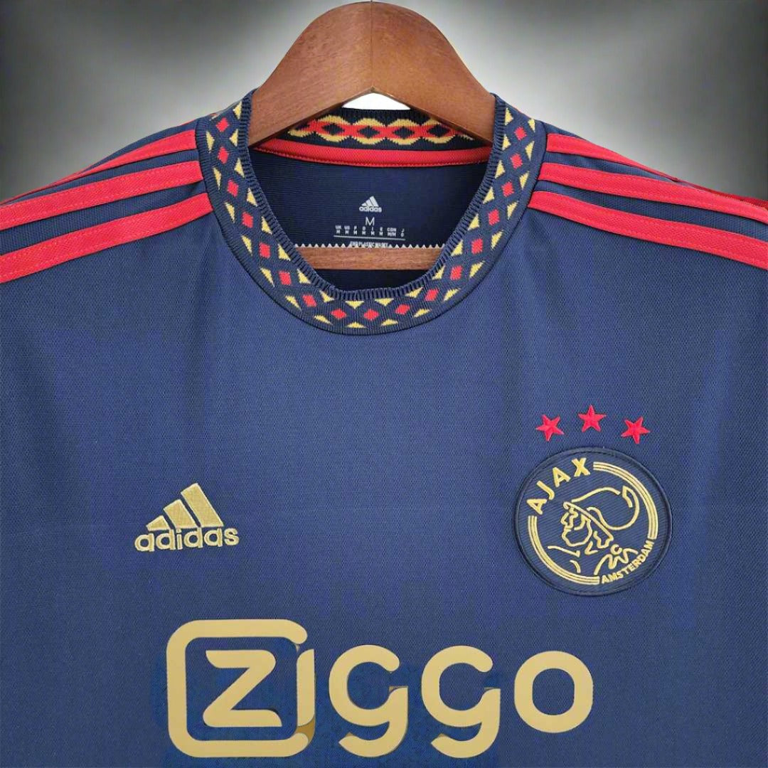 Ajax 22-23 Away Shirt sponsor