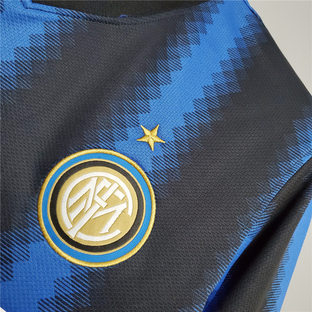 Inter Milan 10-11 Home Retro Shirt crest