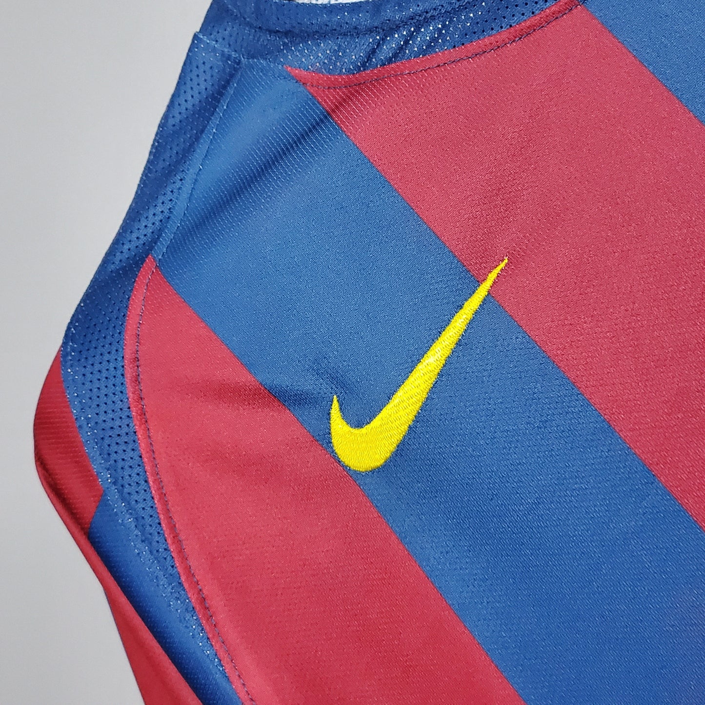 Barcelona 05-06 Champions League Home Retro Shirt brand