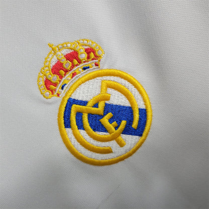 Real Madrid 00-01 Home Retro Shirt badge