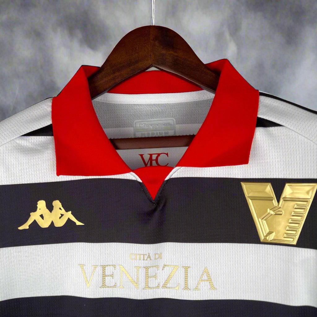 Venezia 23-24 3rd Shirt collar