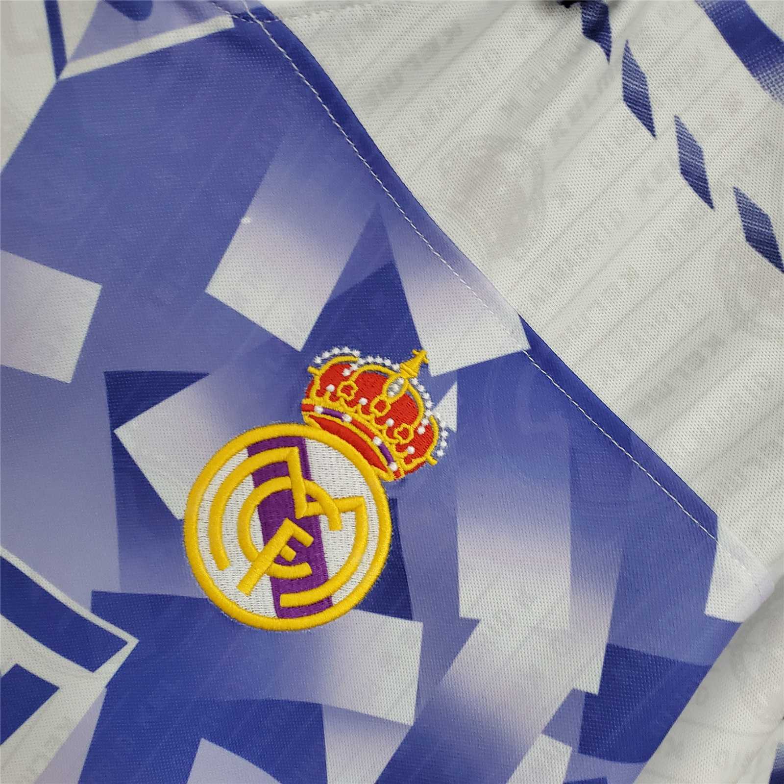 Real Madrid 96-97 3rd Retro Shirt badge