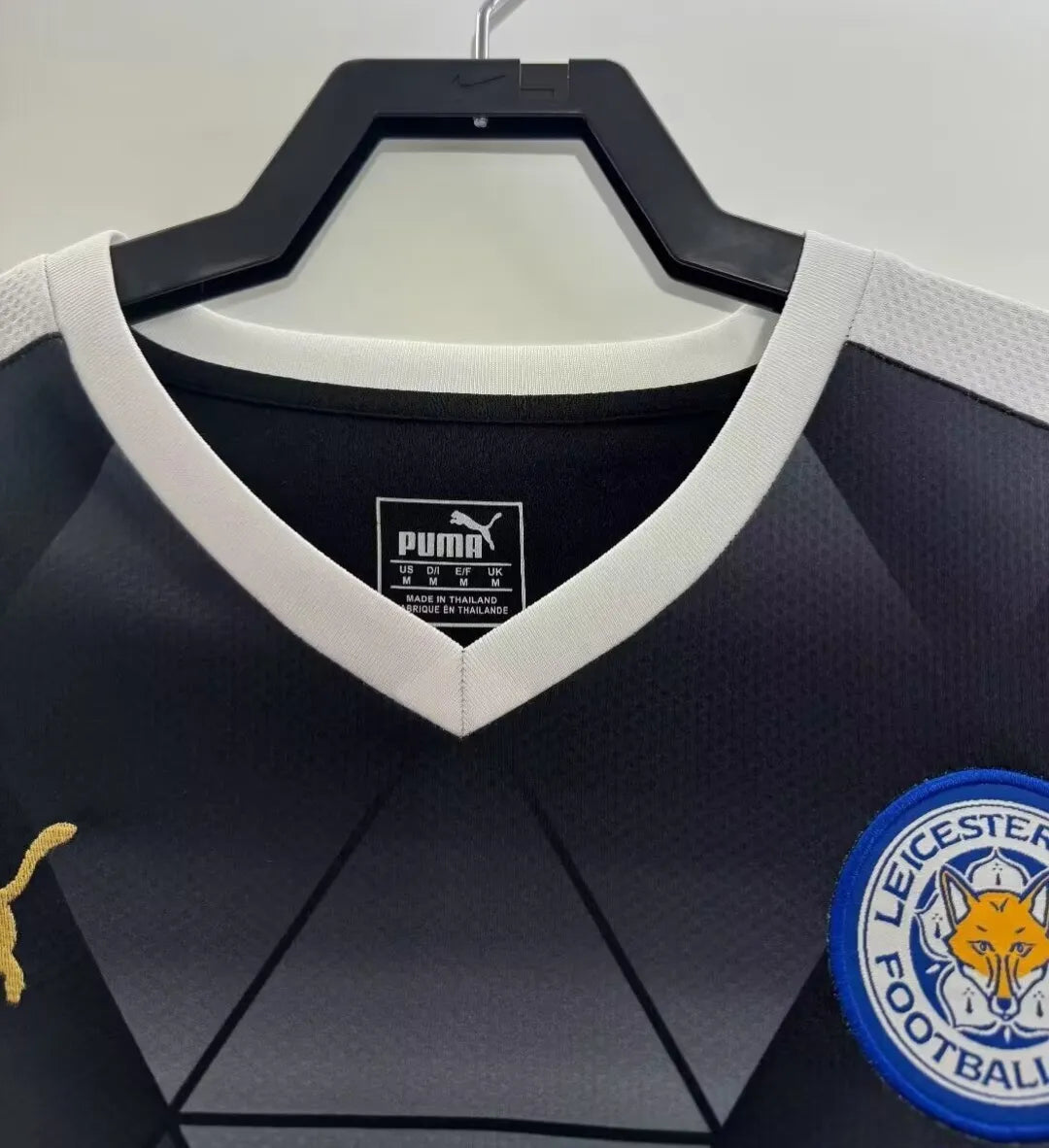 Leicester City 15-16 Away Shirt collar