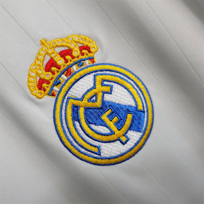 Real Madrid 06-07 Home Retro Shirt  badge