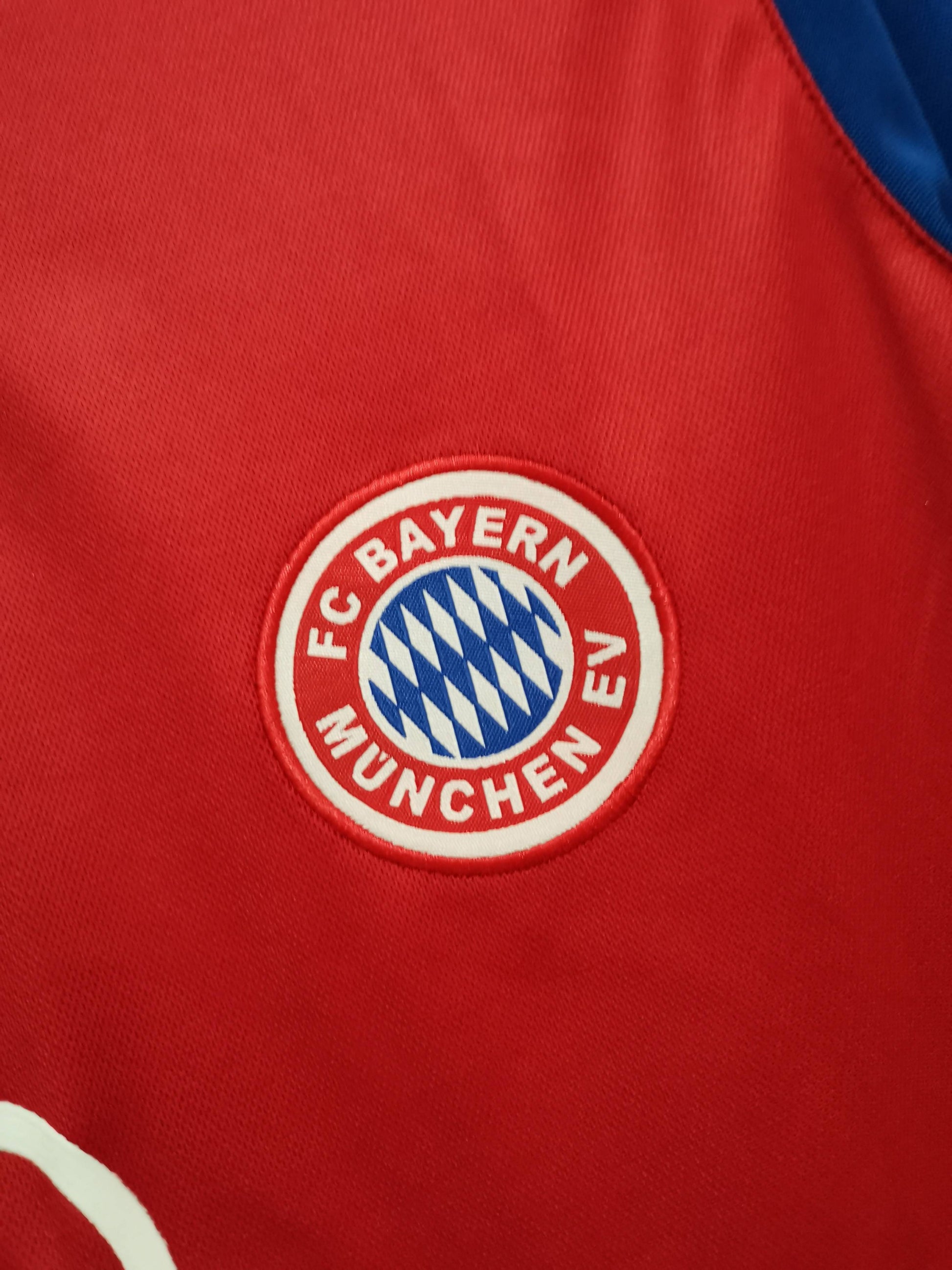 Bayern Munich 93-94 Home Retro Shirt crest