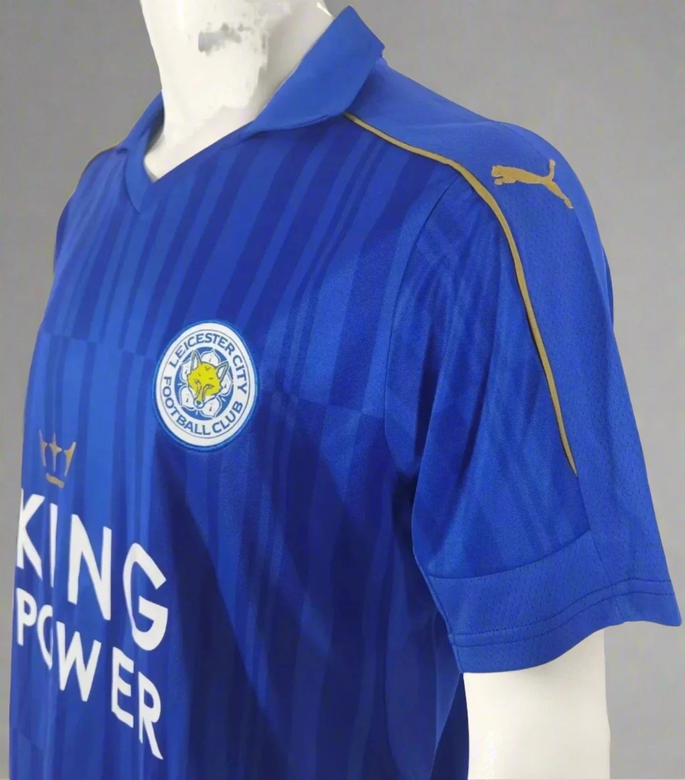 Leicester City 16-17 Home Shirt badge