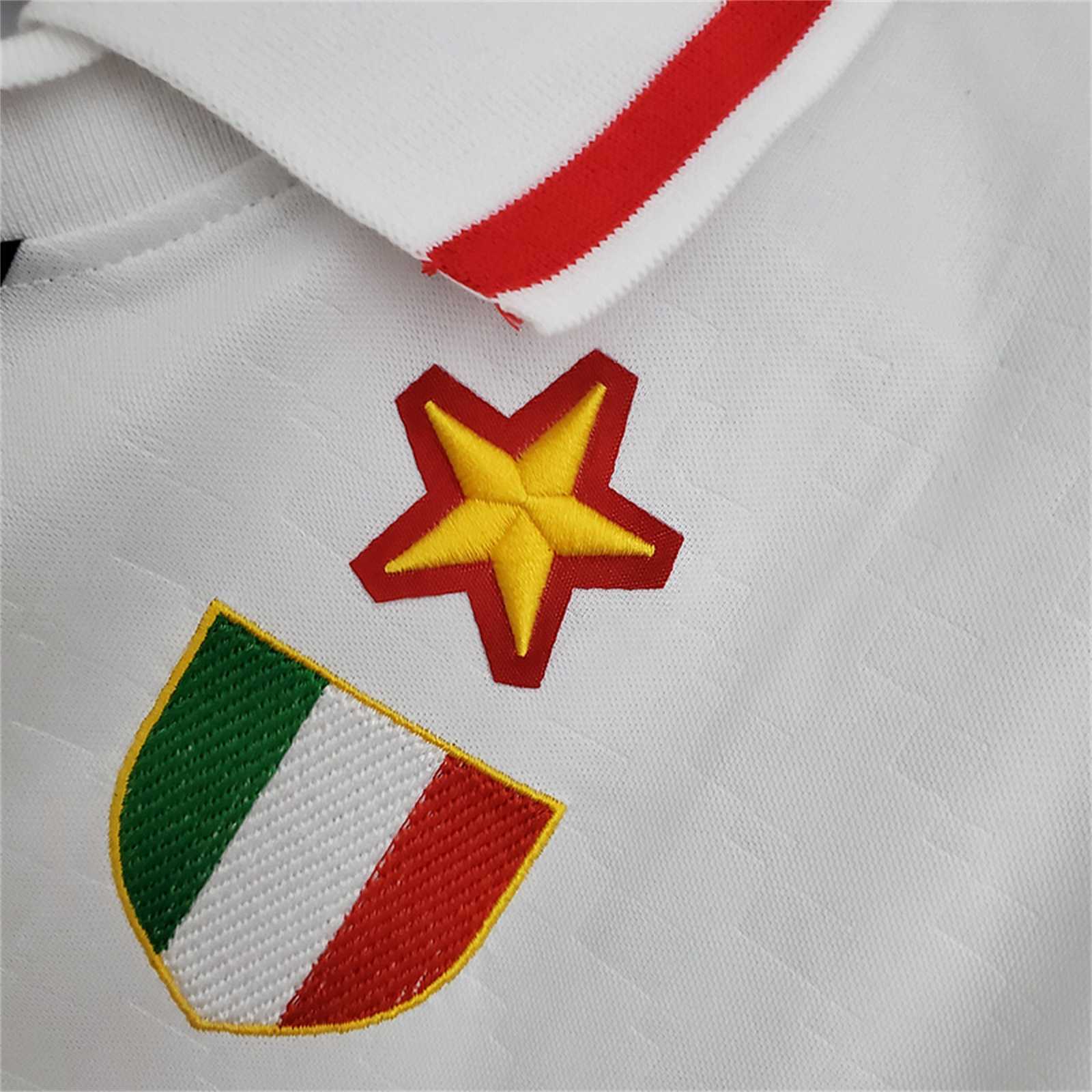 AC Milan 95-97 Away Retro Shirt badge