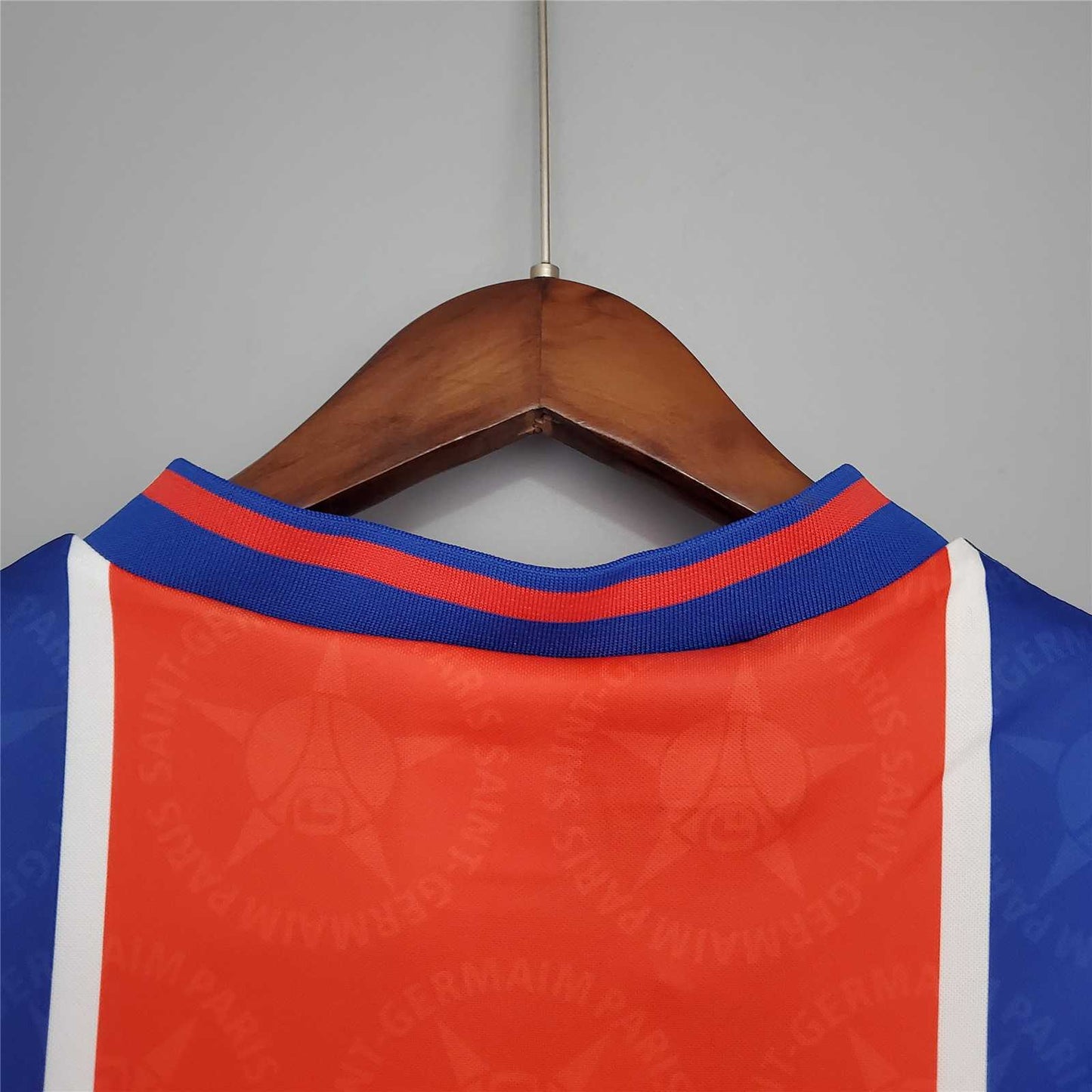 PSG 95-96 Home Retro Shirt collar