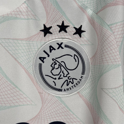 Ajax 23-24 Away Shirt crest