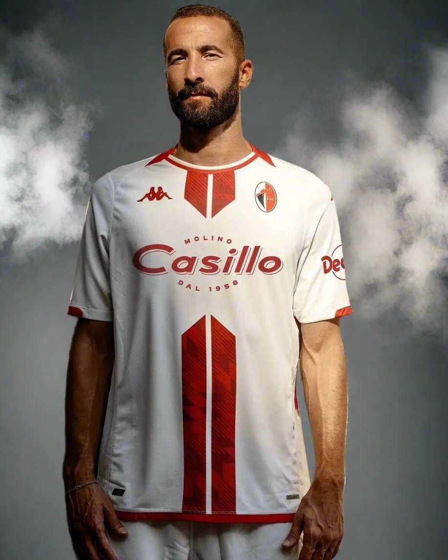 Bari 23-24 Home Shirt model