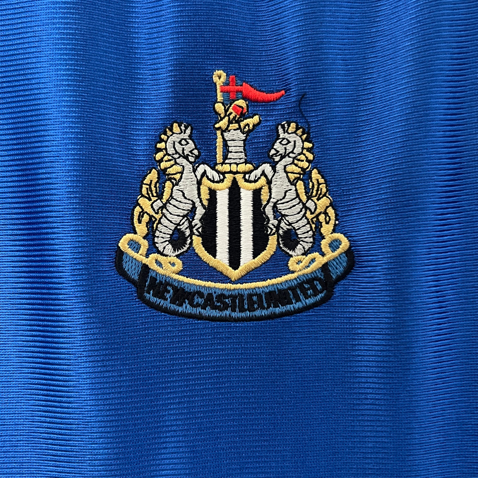 Newcastle United 98-99 Away Shirt badge