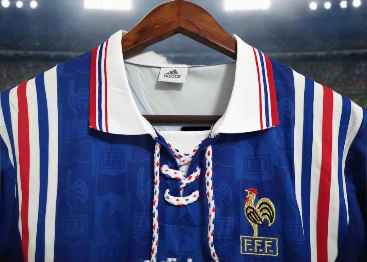 France 96-98 Home Retro Shirt crest