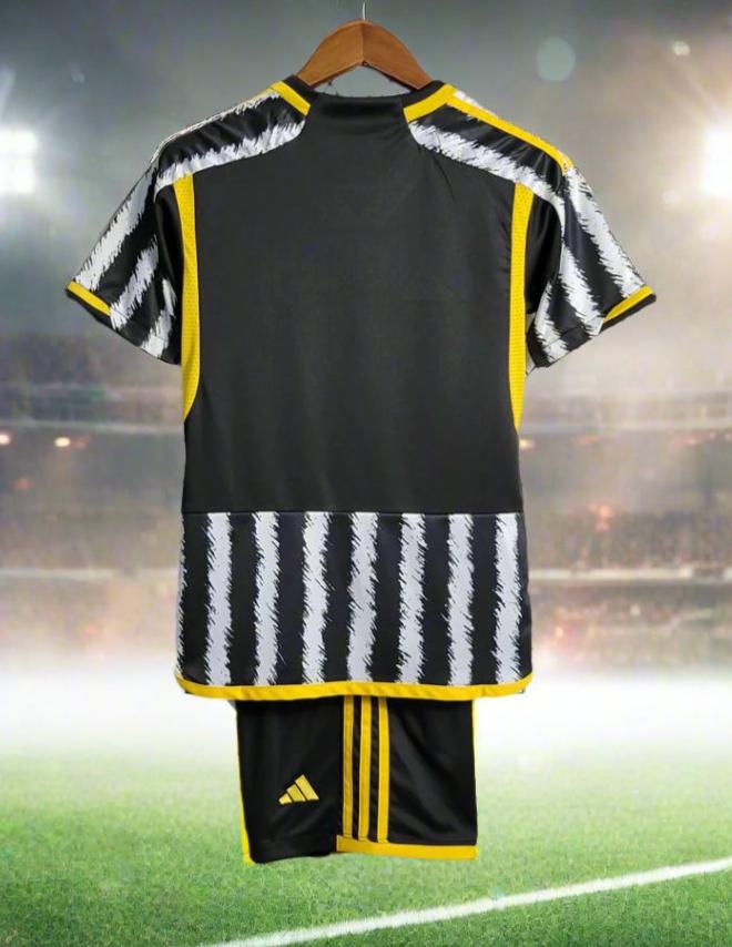 Juventus Kids 23-24 Home Kit rear