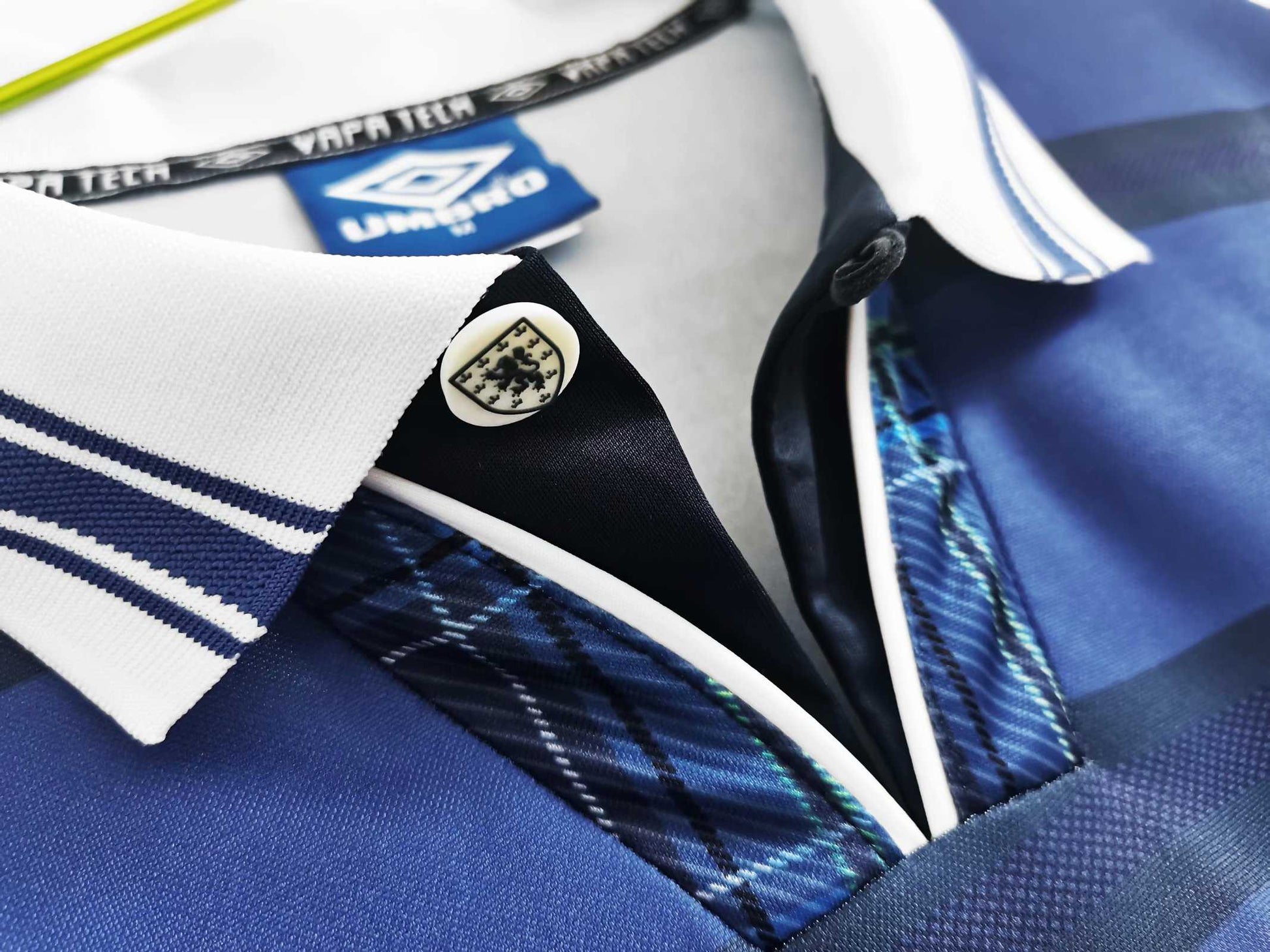 Scotland 98-00 Home Retro Shirt cllar