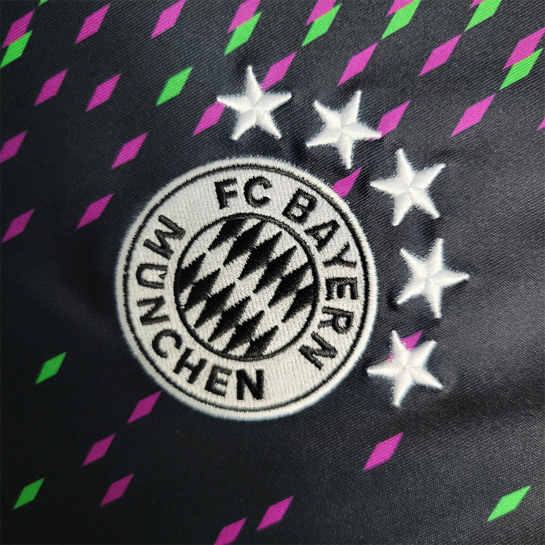 Bayern Munich 23-24 Away Shirt crest