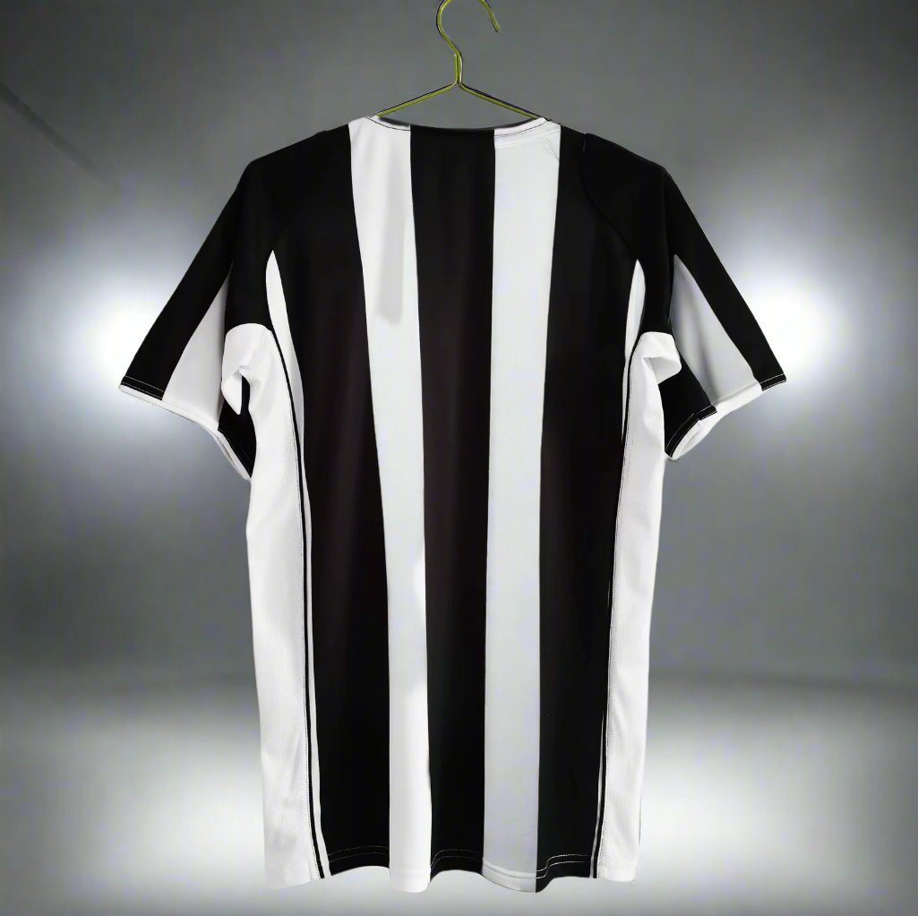 Juventus 04-05 Home Retro Shirt rear