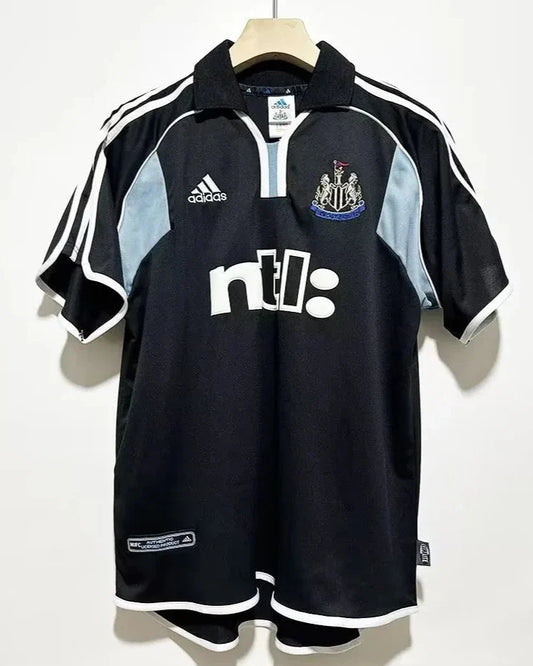 Newcastle United 00-01 Away Shirt