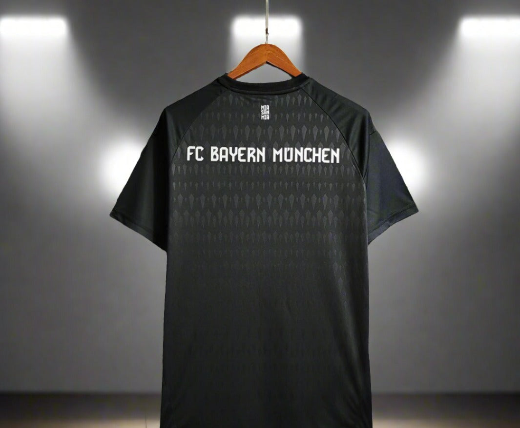 Bayern Munich 23-24 Goalkeeper Shirt back