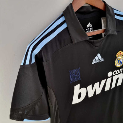 Real Madrid 09-10 Away Retro Shirt side