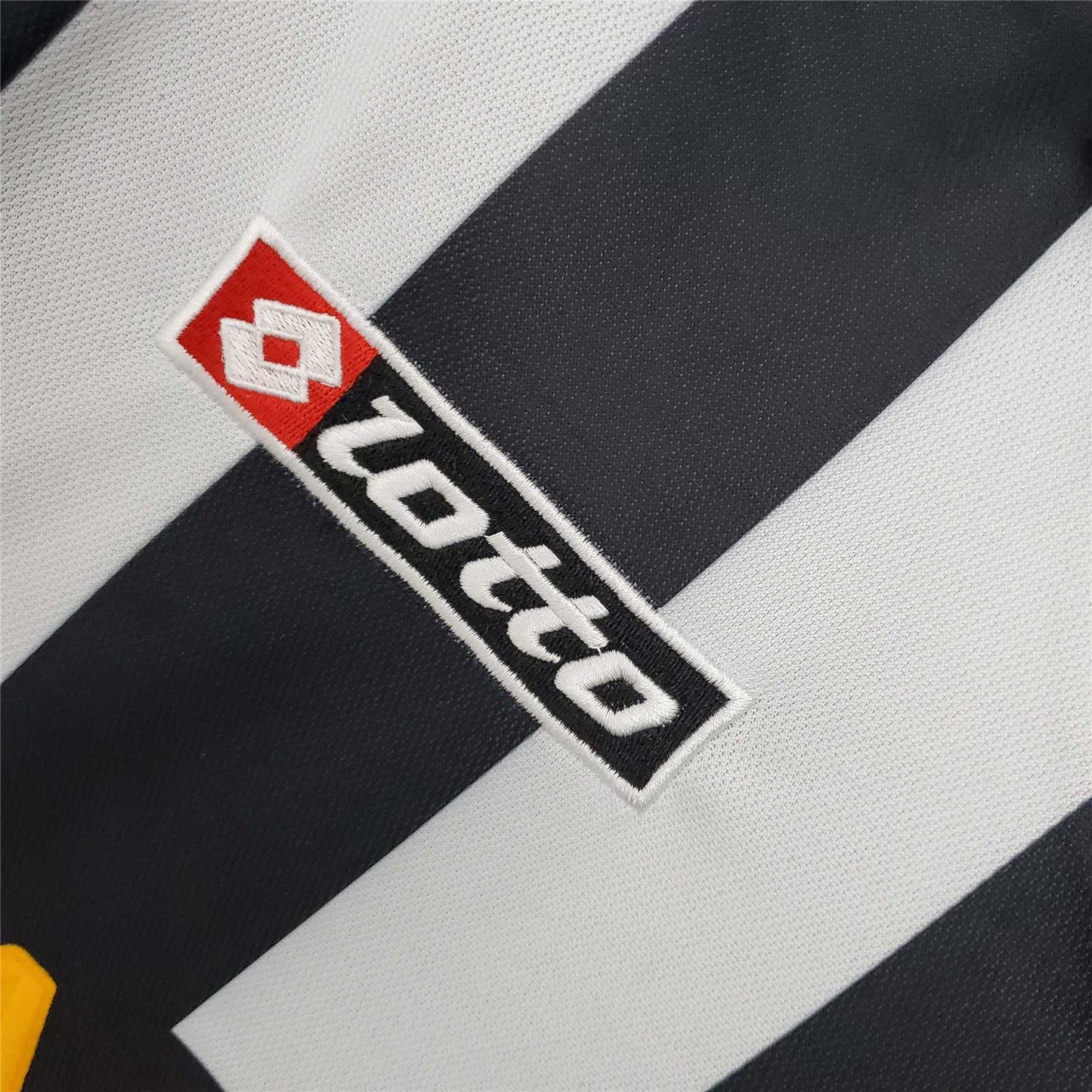 Juventus 01-02 Home Retro Shirt brand