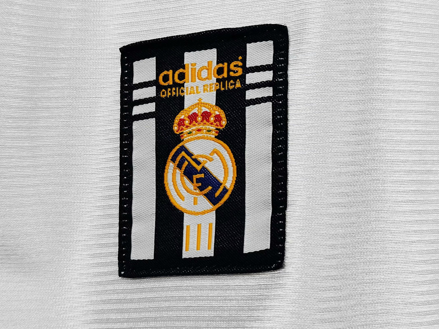 Real Madrid 98-00 Home Retro Shirt licence