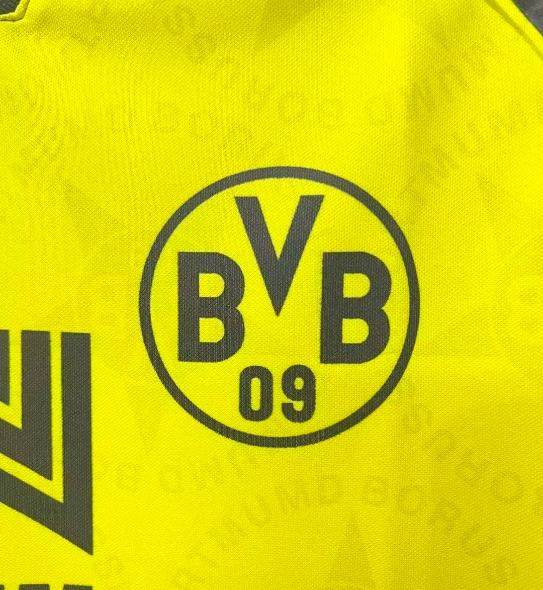 Borussia Dortmund 94-95 Home Retro Shirt crest