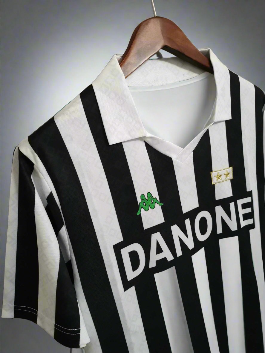 Juventus 92-94 Home Retro Shirt sponsor