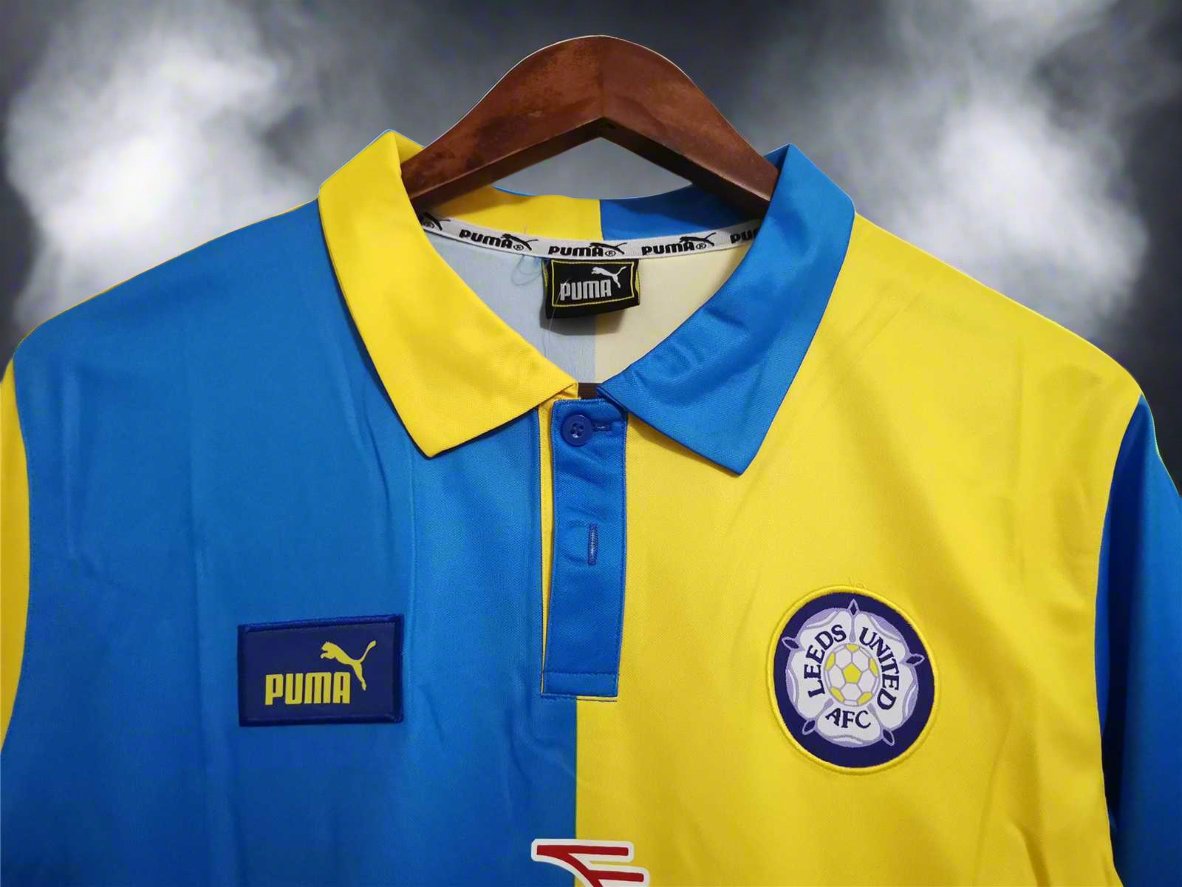 Leeds United 97-99 Away Shirt collar