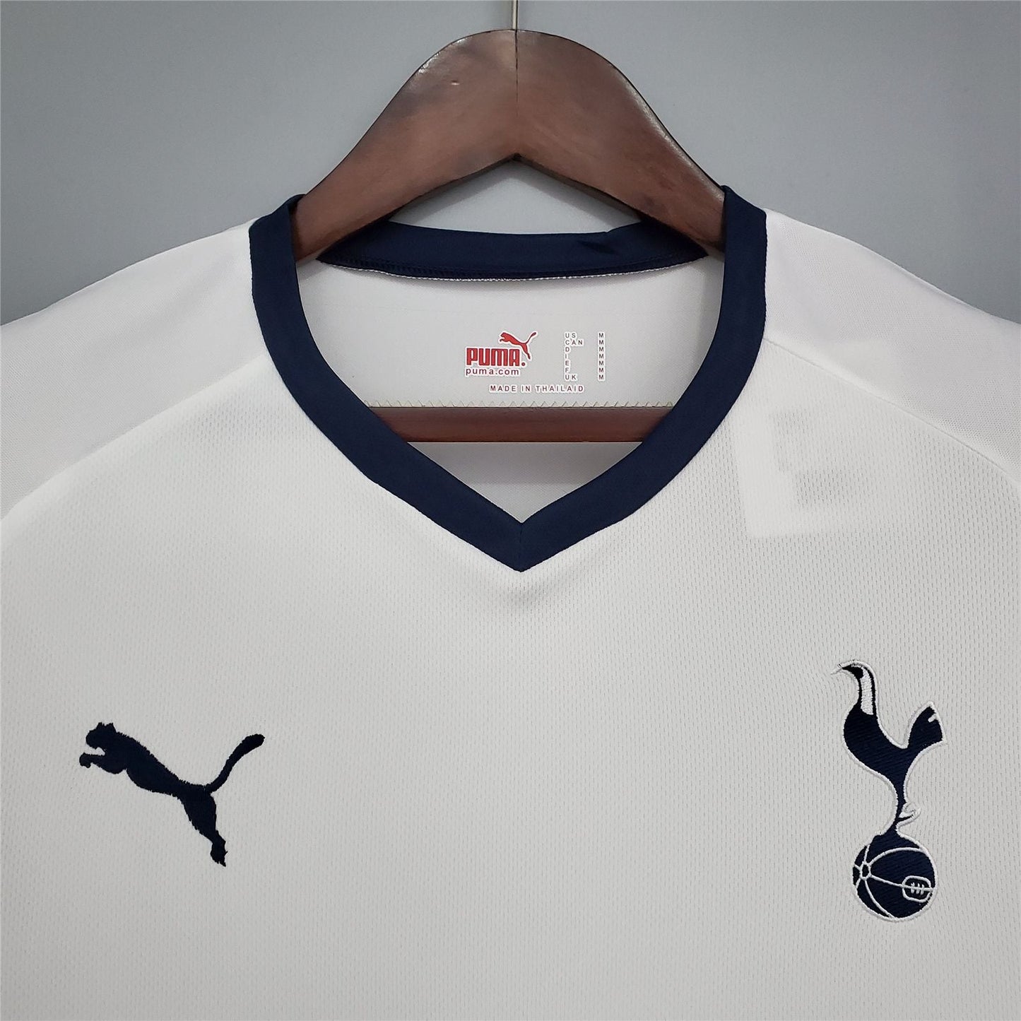 Tottenham Hotspur 08-09 Home Retro Shirt neck