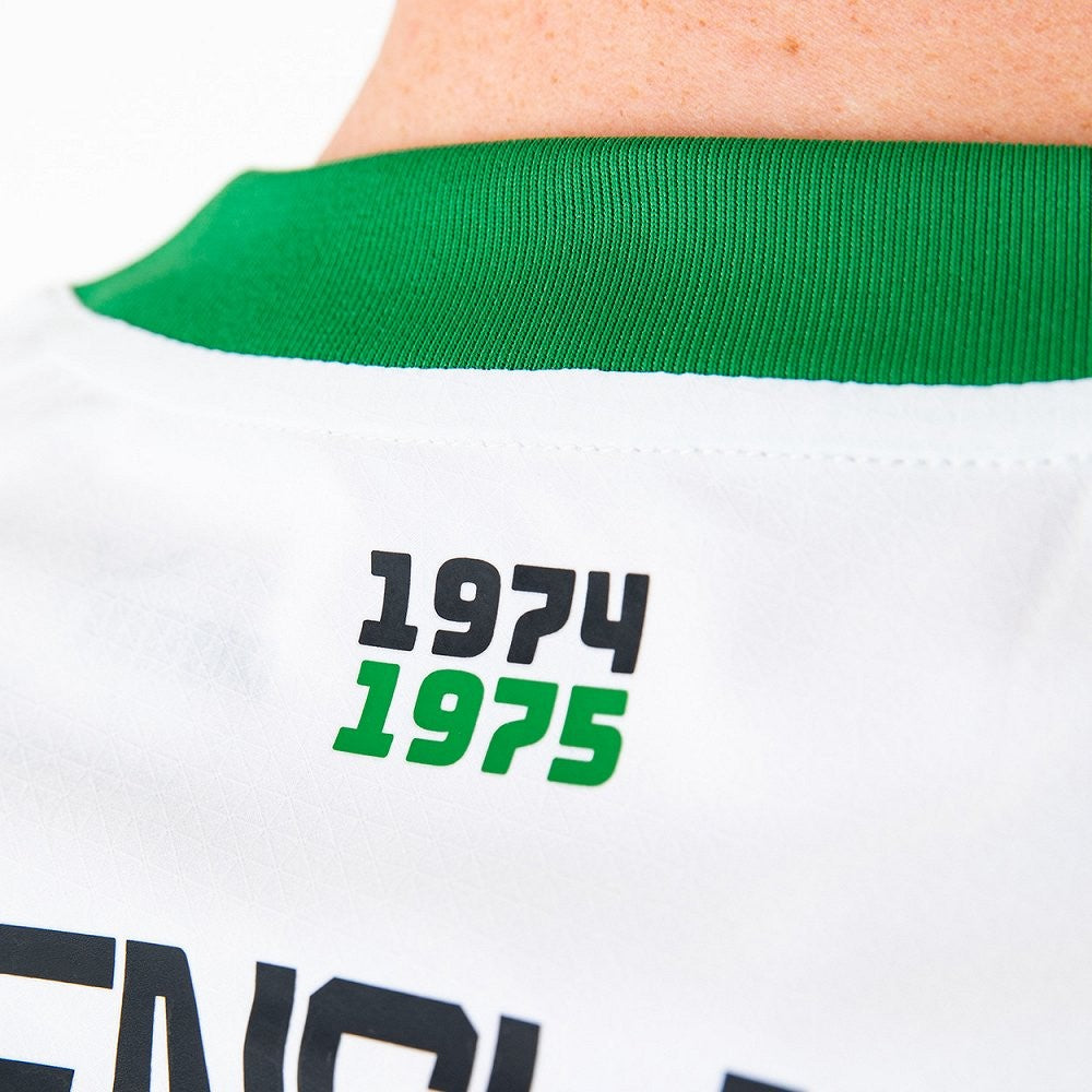 Borussia Monchengladbach 24-25 Home Shirt neck