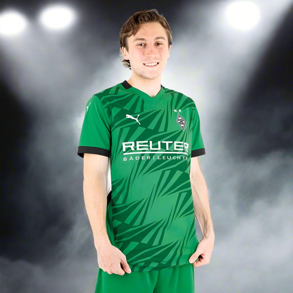 Borussia Monchengladbach 24-25 Away Shirt model