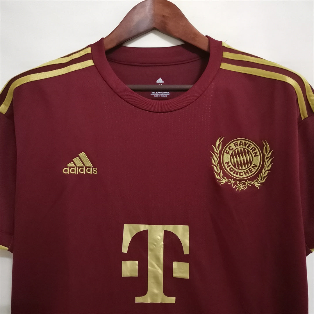 Bayern Munich 22-23 Octoberfest Shirt sponsor