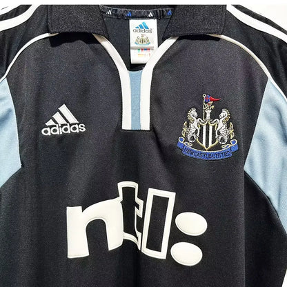 Newcastle United 00-01 Away Shirt sponsor