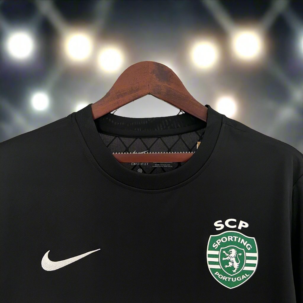 Sporting CP 23-24 4th Shirt collar