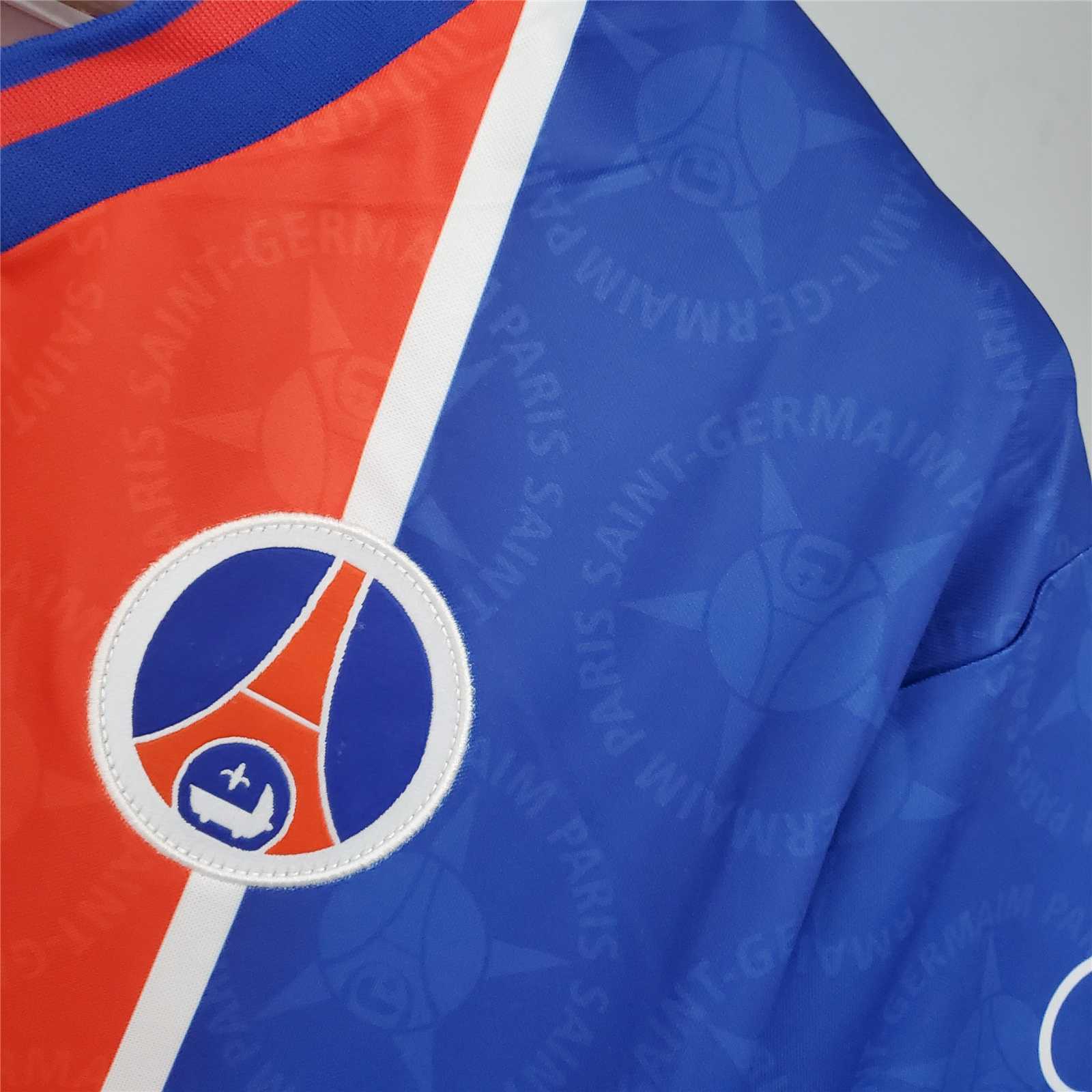 PSG 95-96 Home Retro Shirt badge