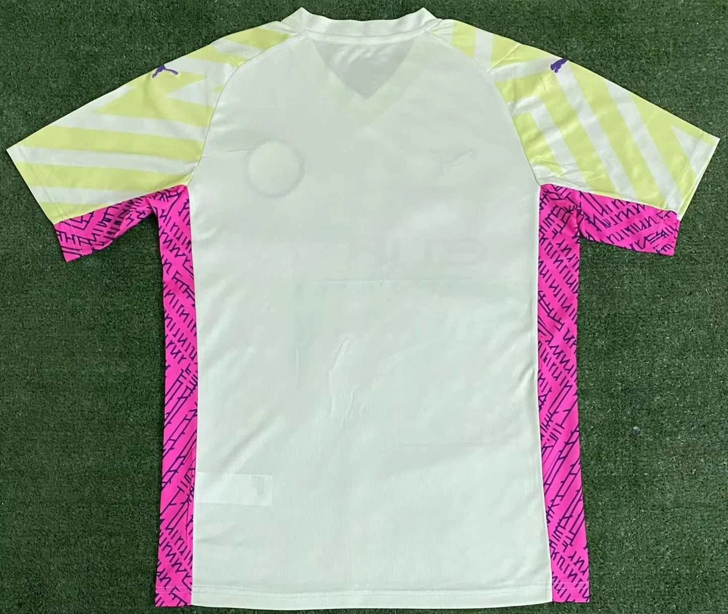 Manchester City 23-24 Goalkeeper Shirt 3 rear