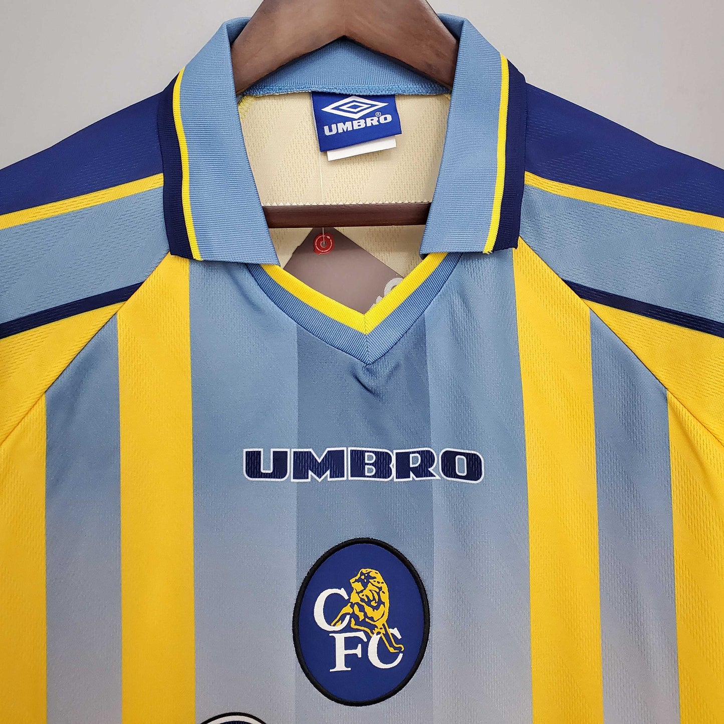 Chelsea 96-98 Away Retro Shirt collar