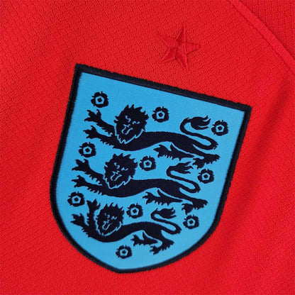 England 22-24 Away Shirt crest