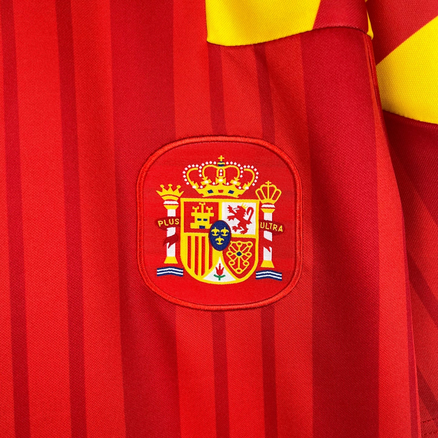 Spain 92-94 Home Retro Shirt crest