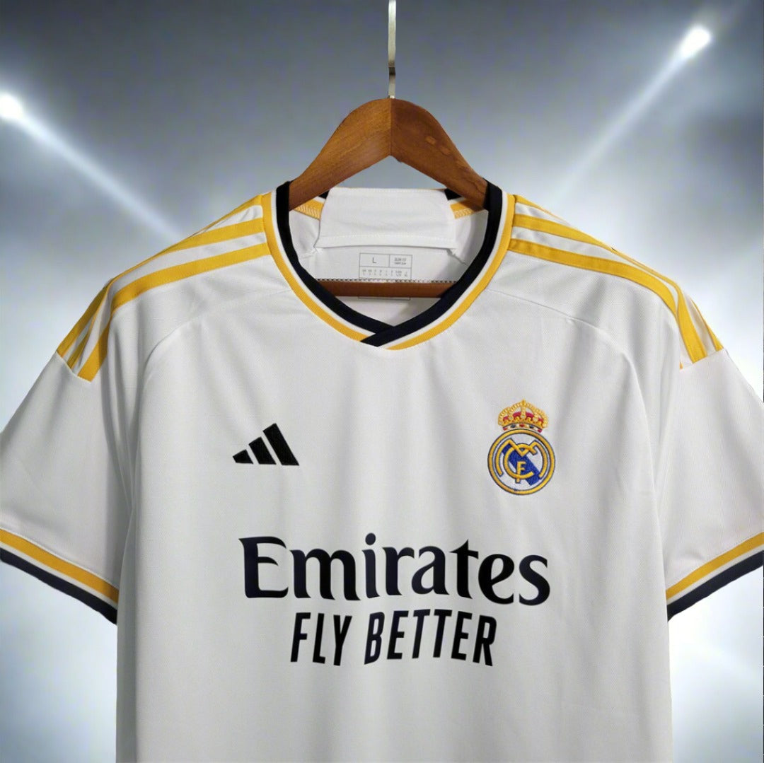 Real Madrid 23-24 Home Shirt sponsor