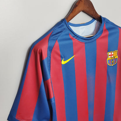 Barcelona 05-06 Champions League Home Retro Shirt front