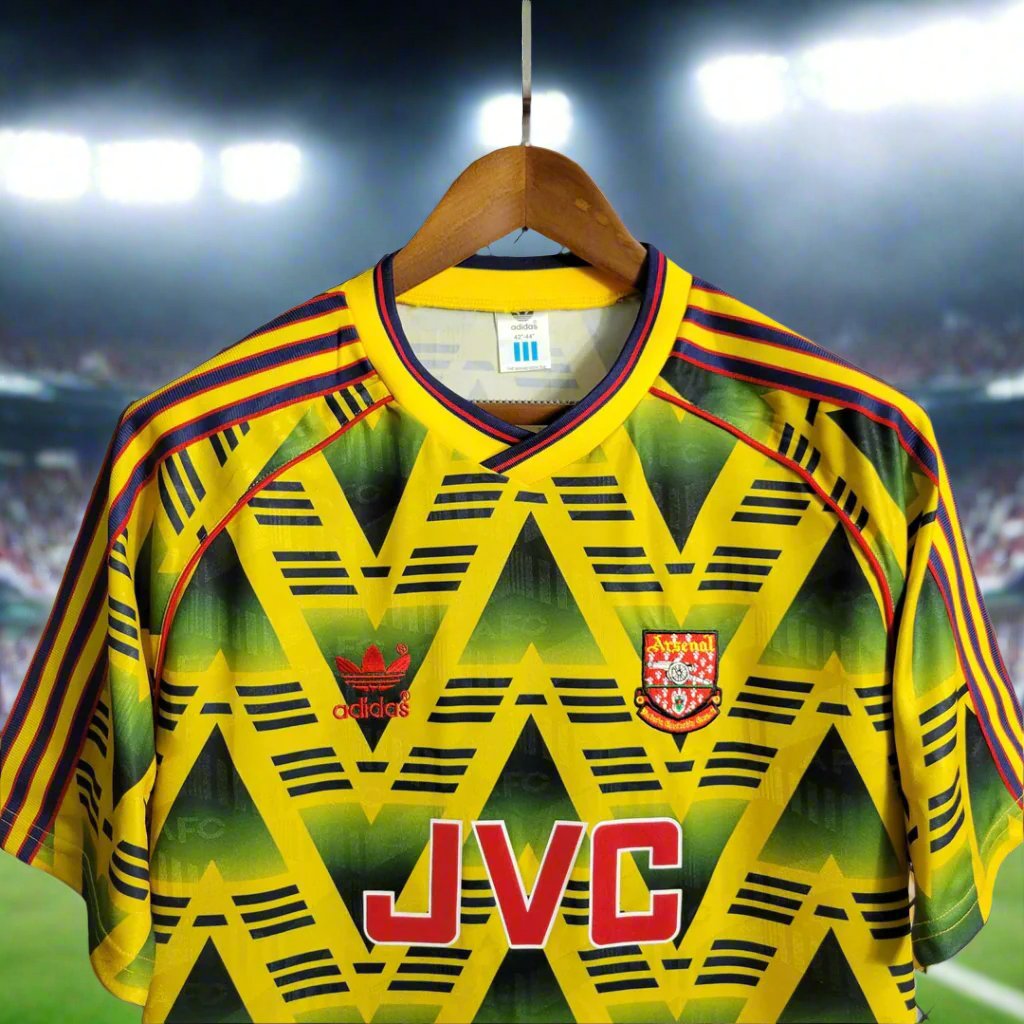 Arsenal 91-93 Away Retro Shirt sposor