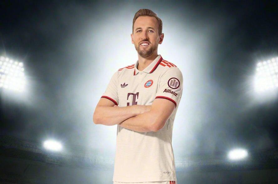 Bayern Munich 24-25 3rd Shirt model